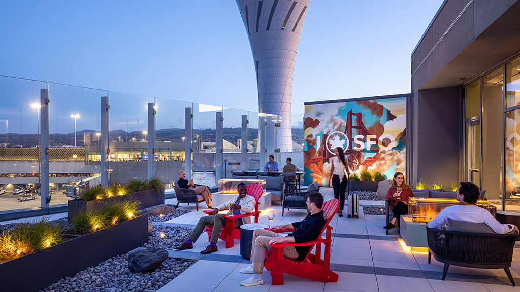 Lounge Branding
